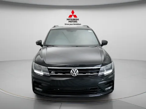 Another view of 2020 Volkswagen Tiguan 2.0T SE R-Line Black for sale in Des Plaines, IL at Jidd Motors Mitsubishi
