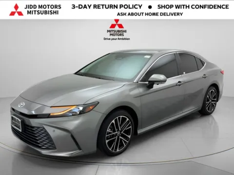 Gray 2025 Toyota Camry XLE for sale in Des Plaines, IL