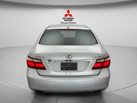More photos of 2008 Lexus LS 460 at Jidd Motors Mitsubishi, IL