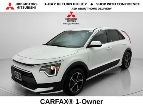 White 2026 Kia Niro LX for sale in Des Plaines, IL