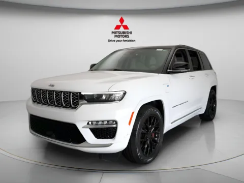 Another view of 2022 Jeep Grand Cherokee Summit 4xe for sale in Des Plaines, IL at Jidd Motors Mitsubishi