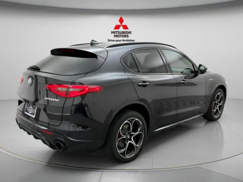 More photos of 2023 Alfa Romeo Stelvio Veloce at Jidd Motors Mitsubishi, IL