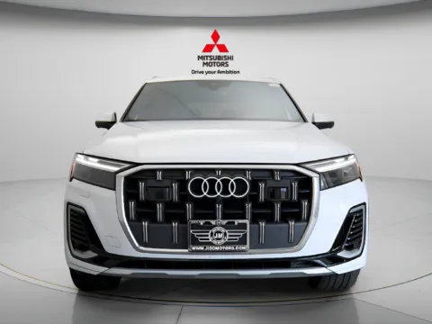 Another view of 2025 Audi Q7 55 Premium Plus for sale in Des Plaines, IL at Jidd Motors Mitsubishi