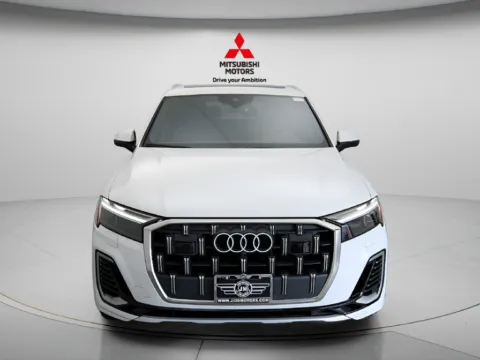 More photos of 2025 Audi Q7 55 Premium Plus at Jidd Motors Mitsubishi, IL