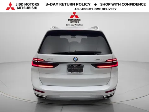 More photos of 2025 BMW X7 xDrive40i at Jidd Motors Mitsubishi, IL