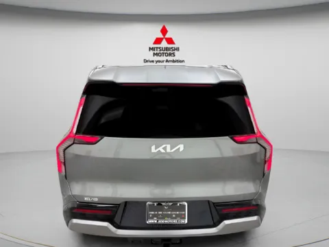 More photos of 2024 Kia EV9 Land at Jidd Motors Mitsubishi, IL