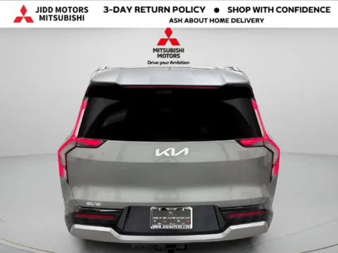 More photos of 2024 Kia EV9 Land at Jidd Motors Mitsubishi, IL