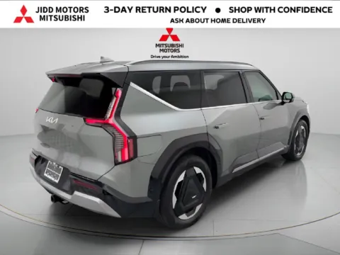 More photos of 2024 Kia EV9 Land at Jidd Motors Mitsubishi, IL