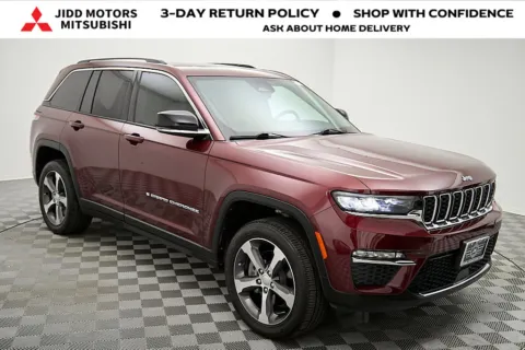 More photos of 2023 Jeep Grand Cherokee 4xe at Jidd Motors Mitsubishi, IL