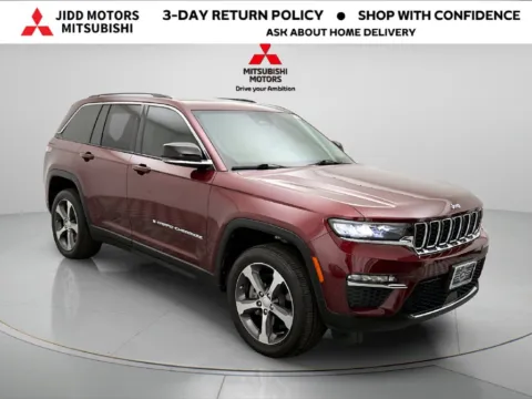 More photos of 2023 Jeep Grand Cherokee 4xe at Jidd Motors Mitsubishi, IL