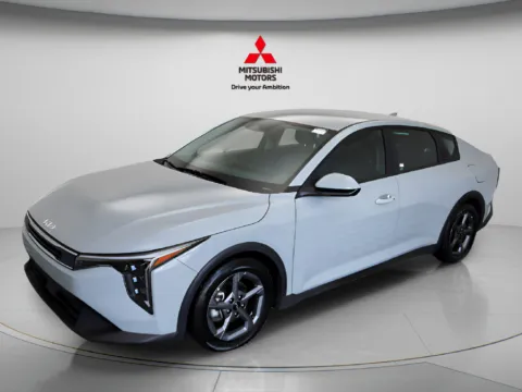 Photos of 2025 Kia K4 LXS for sale in Des Plaines, IL at Jidd Motors Mitsubishi