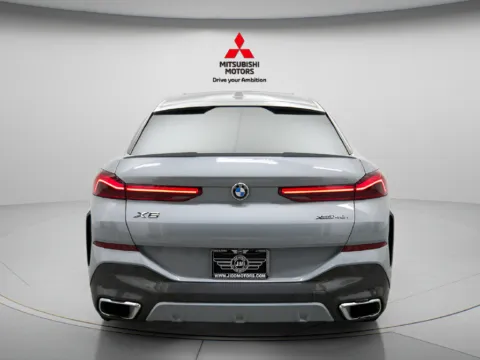 More photos of 2026 BMW X6 xDrive40i at Jidd Motors Mitsubishi, IL