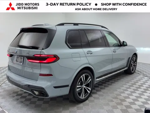 More photos of 2026 BMW X7 xDrive40i at Jidd Motors Mitsubishi, IL