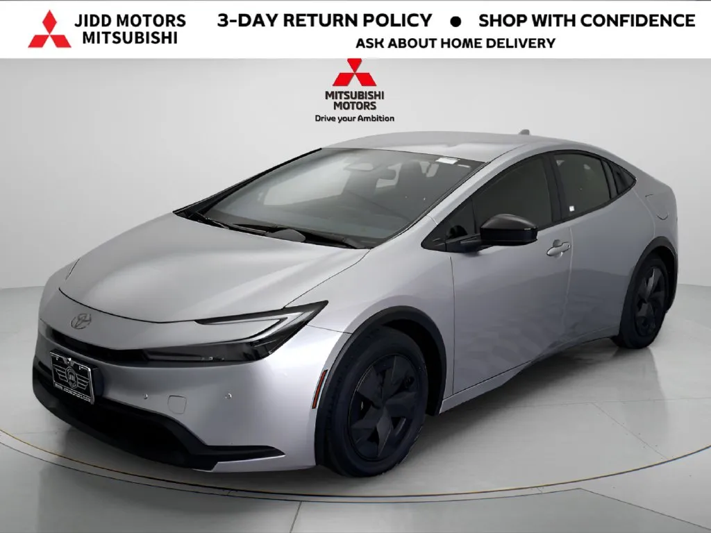 Silver 2025 Toyota Prius LE for sale in Des Plaines, IL