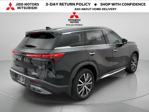 More photos of 2023 INFINITI QX60 Sensory at Jidd Motors Mitsubishi, IL