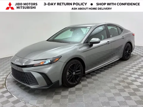 Gray 2025 Toyota Camry SE for sale in Des Plaines, IL