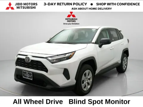 White 2025 Toyota RAV4 LE for sale in Des Plaines, IL