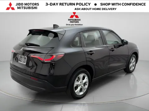 More photos of 2025 Honda HR-V LX at Jidd Motors Mitsubishi, IL