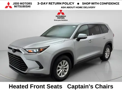 Silver 2025 Toyota Grand Highlander XLE for sale in Des Plaines, IL