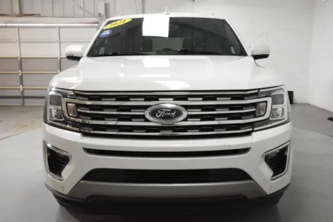 More photos of 2021 Ford Expedition Limited at Trevinos Auto Mart, TX