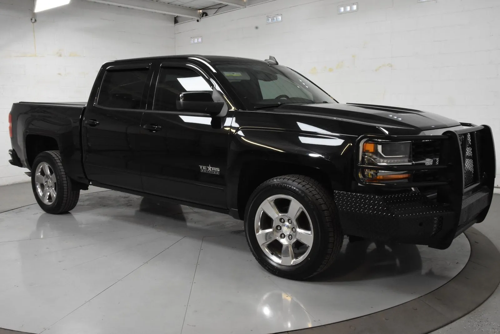 Black 2017 Chevrolet Silverado 1500 LT for sale in McAllen, TX