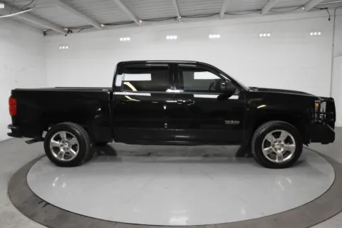 More photos of 2017 Chevrolet Silverado 1500 LT at Trevinos Auto Mart, TX