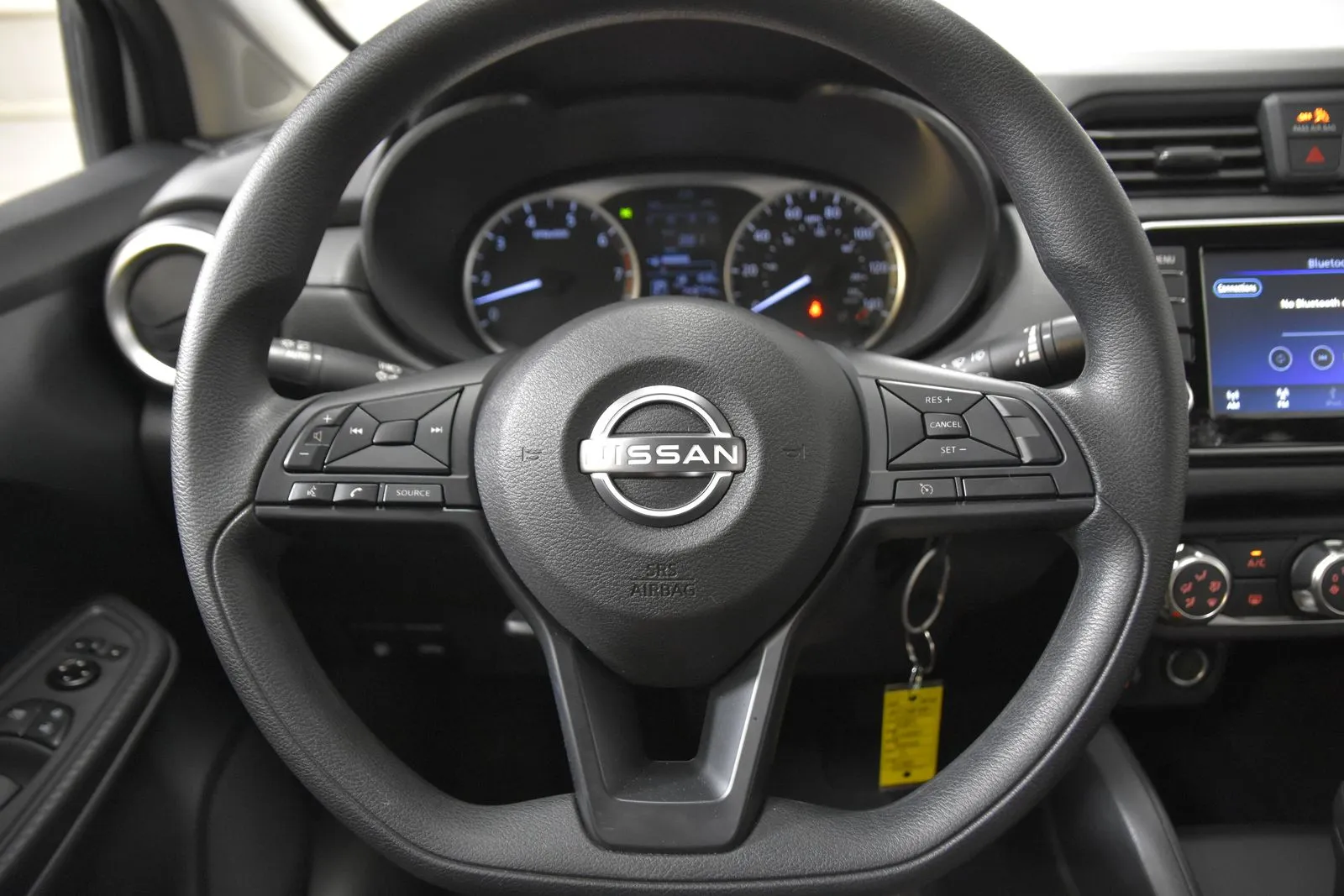 2025 Nissan Versa 1.6 S photo 4