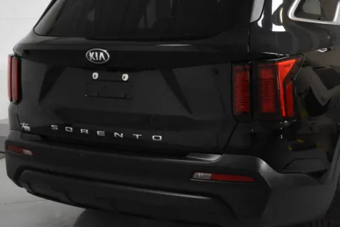 Another view of 2021 Kia Sorento LX for sale in McAllen, TX at Trevinos Auto Mart