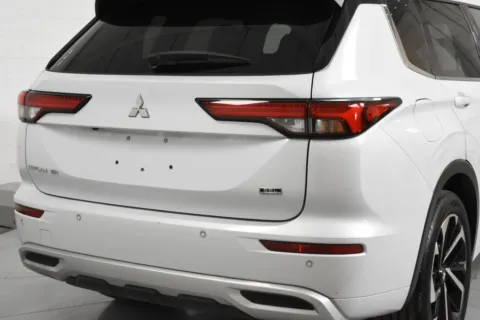 Another view of 2022 Mitsubishi Outlander SEL for sale in McAllen, TX at Trevinos Auto Mart