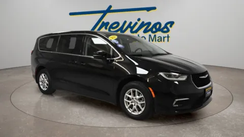 Black 2024 Chrysler Pacifica Touring L for sale in McAllen, TX