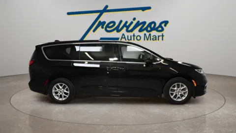 More photos of 2024 Chrysler Pacifica Touring L at Trevinos Auto Mart, TX