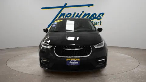 More photos of 2024 Chrysler Pacifica Touring L at Trevinos Auto Mart, TX