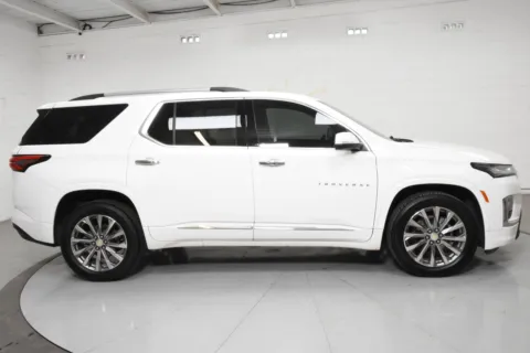 More photos of 2022 Chevrolet Traverse Premier at Trevinos Auto Mart, TX