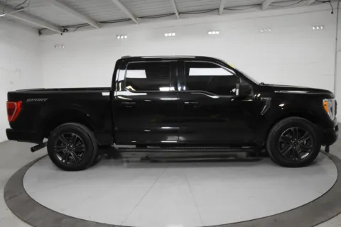 More photos of 2021 Ford F-150 XLT at Trevinos Auto Mart, TX