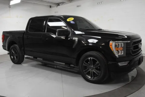 Black 2021 Ford F-150 XLT for sale in McAllen, TX