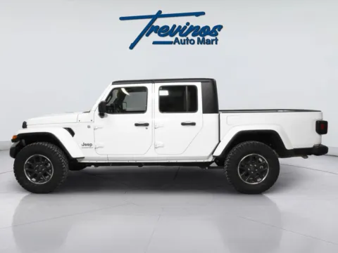 White 2023 Jeep Gladiator Overland for sale in McAllen, TX