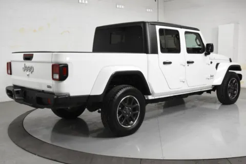 Photos of 2023 Jeep Gladiator Overland for sale in McAllen, TX at Trevinos Auto Mart