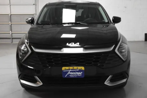 More photos of 2024 Kia Sportage LX at Trevinos Auto Mart, TX