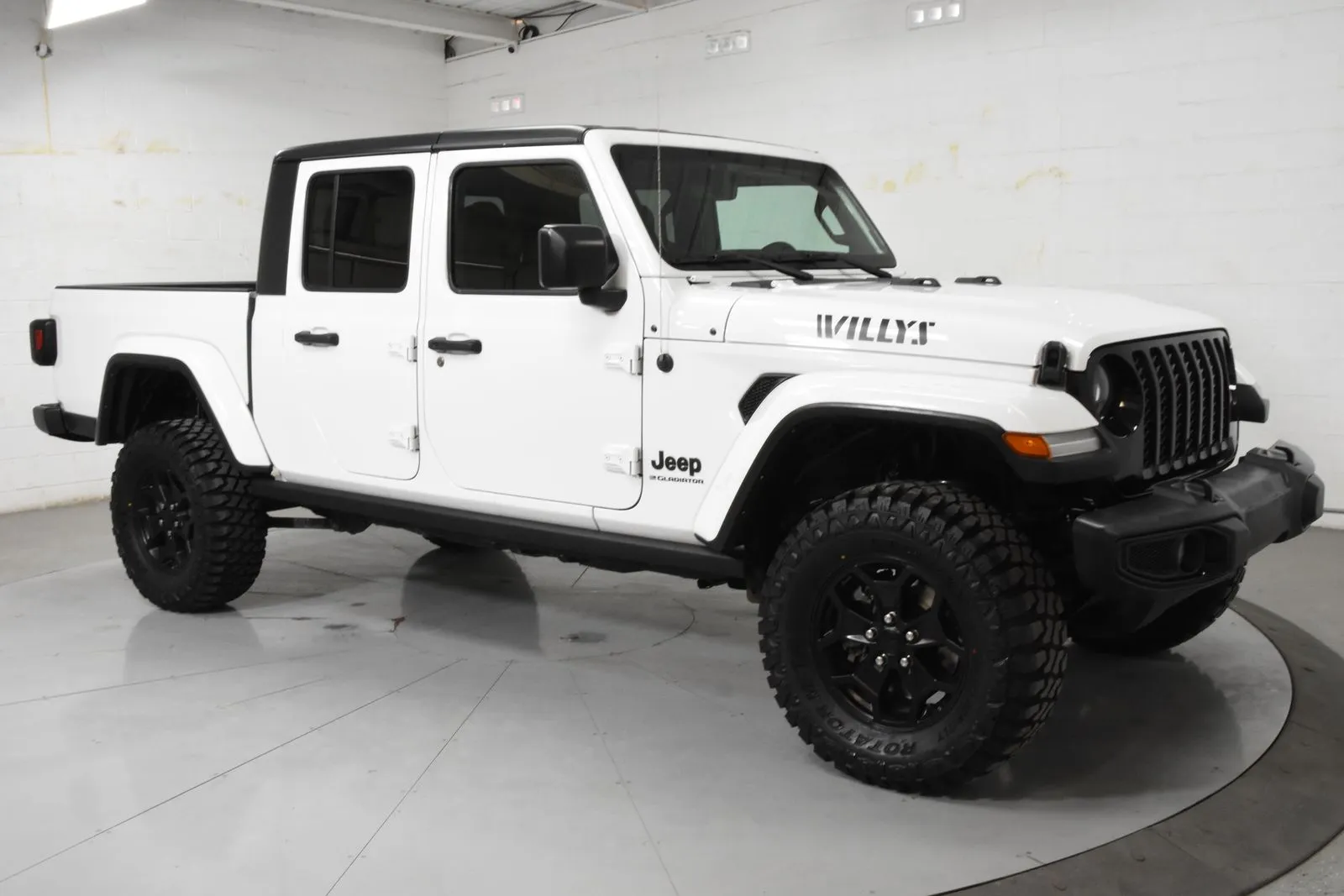 2023 Jeep Gladiator Willys