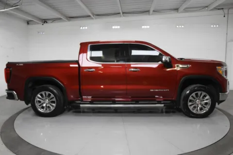 More photos of 2020 GMC Sierra 1500 SLT at Trevinos Auto Mart, TX