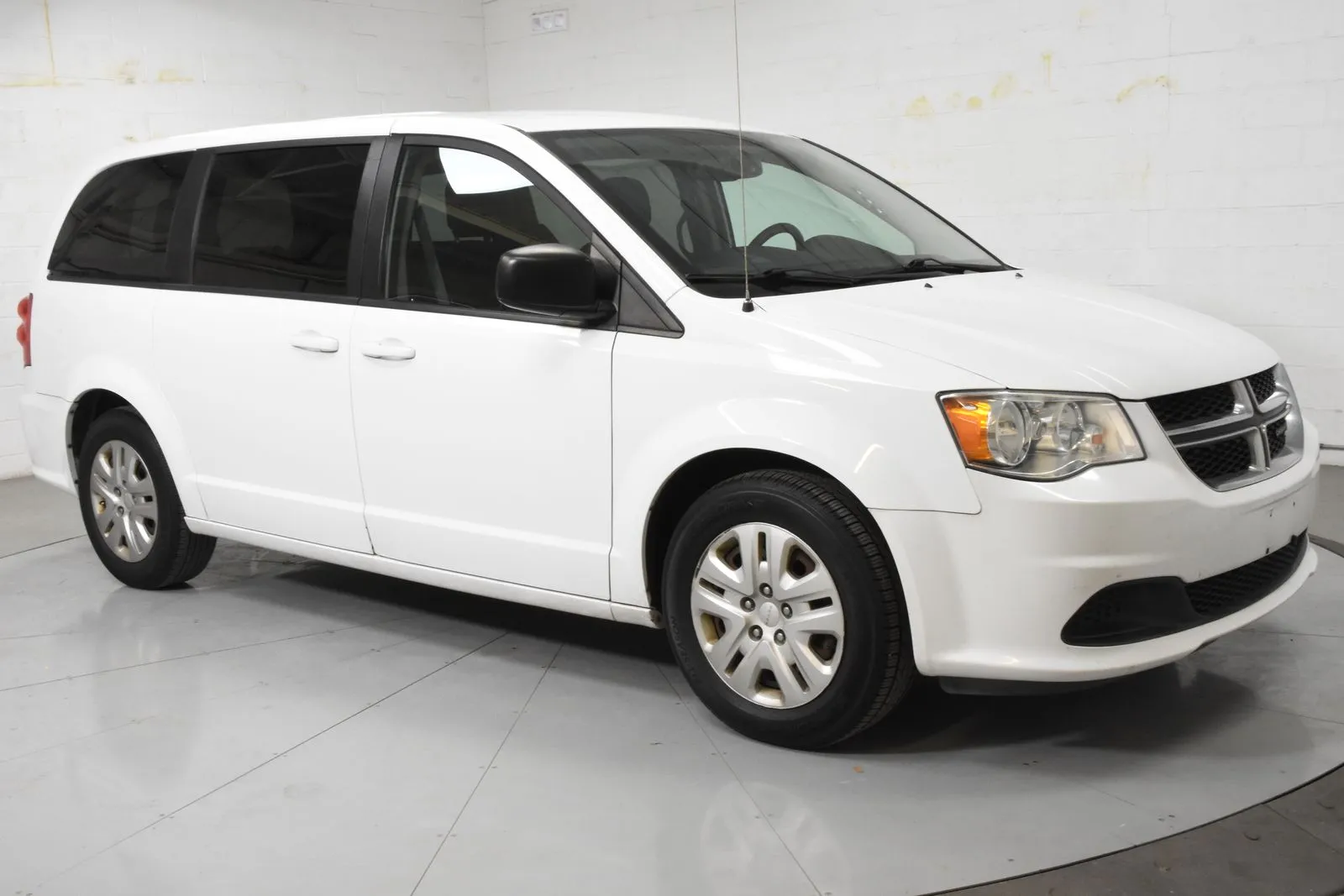 2018 Dodge Grand Caravan SE's photo