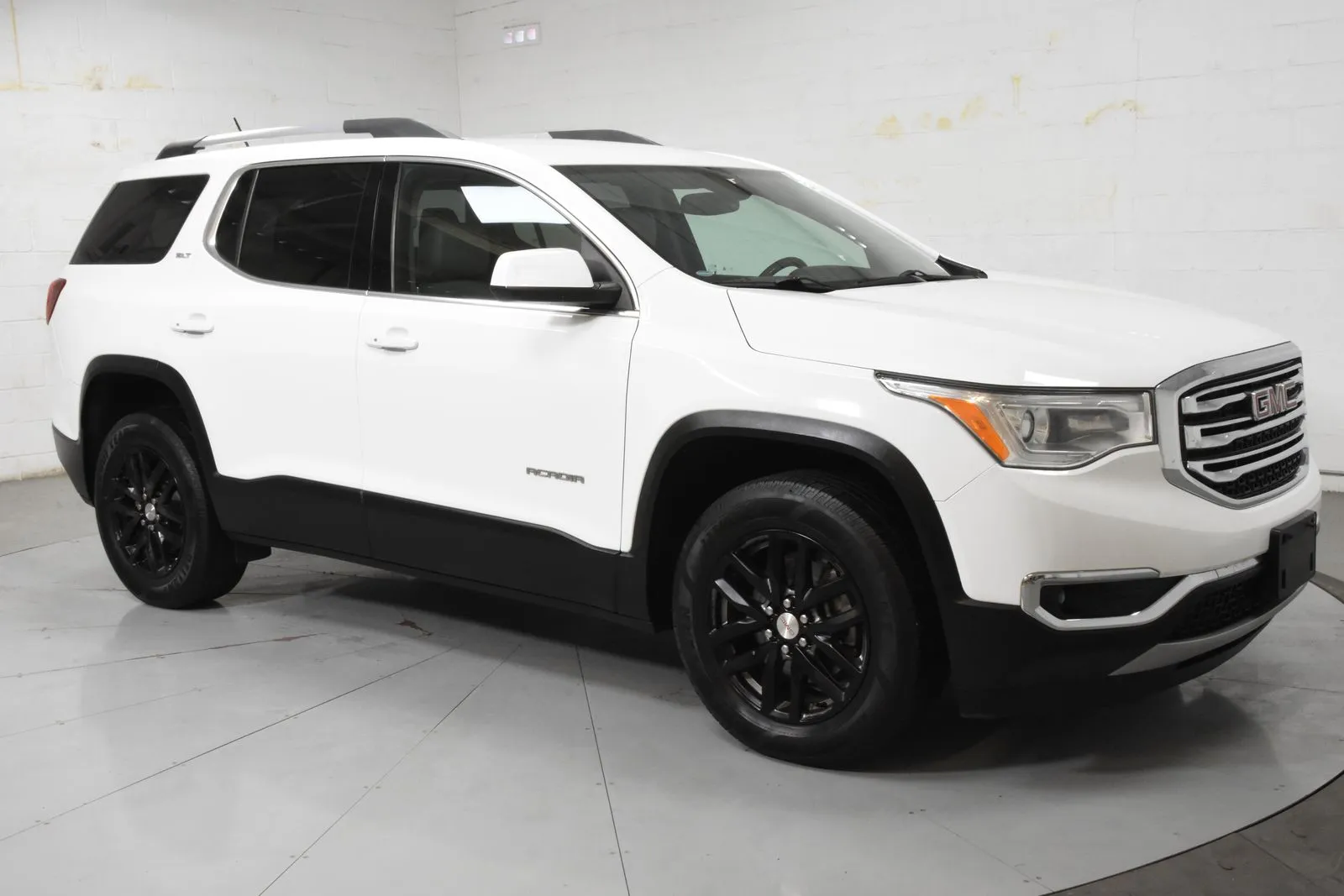 White 2019 GMC Acadia SLT-1 for sale in McAllen, TX