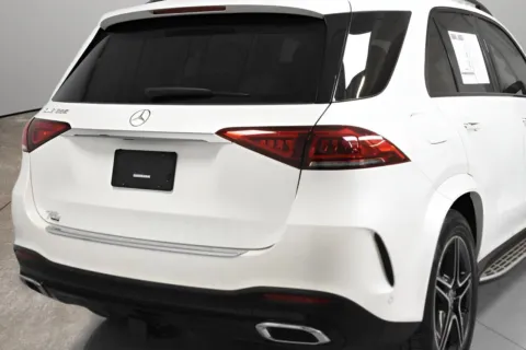 Another view of 2020 Mercedes-Benz GLE 350 for sale in McAllen, TX at Trevinos Auto Mart