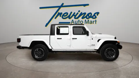 More photos of 2023 Jeep Gladiator Overland at Trevinos Auto Mart, TX
