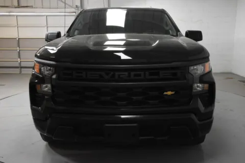 More photos of 2023 Chevrolet Silverado 1500 WT at Trevinos Auto Mart, TX