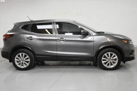 More photos of 2022 Nissan Rogue Sport S at Trevinos Auto Mart, TX