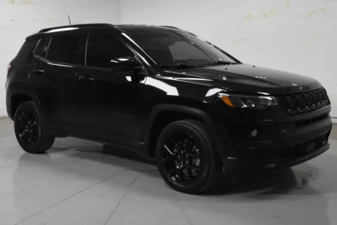 Black 2023 Jeep Compass Altitude for sale in McAllen, TX