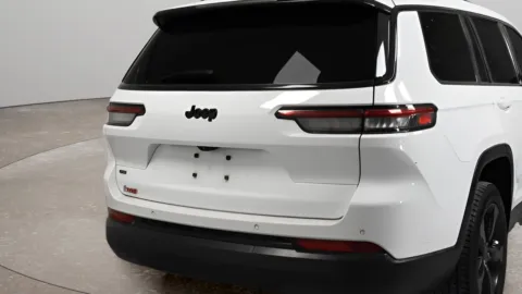 Another view of 2022 Jeep Grand Cherokee L Altitude for sale in McAllen, TX at Trevinos Auto Mart