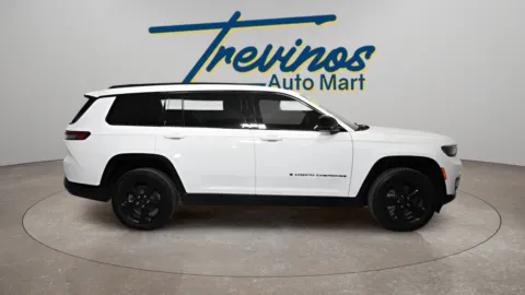 More photos of 2022 Jeep Grand Cherokee L Altitude at Trevinos Auto Mart, TX
