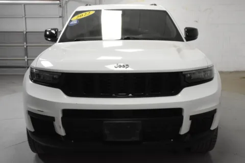 More photos of 2022 Jeep Grand Cherokee L Altitude at Trevinos Auto Mart, TX